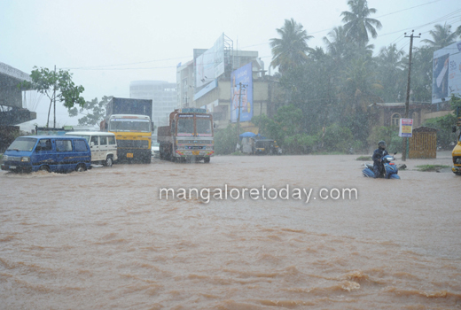 Heavy rains 3_...